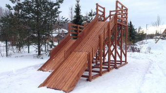 Зимняя горка SWAN-4 (Два спуска длиной 9,4 и 4,7 м)